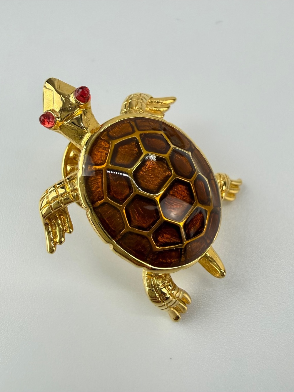 Vintage Signed Trifari Turtle Enamel Brooch Pin Gold Tone Amber Colored Enamel